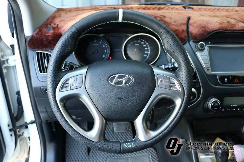 HYUNDAI 33