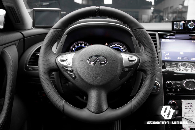 INFINITI 55