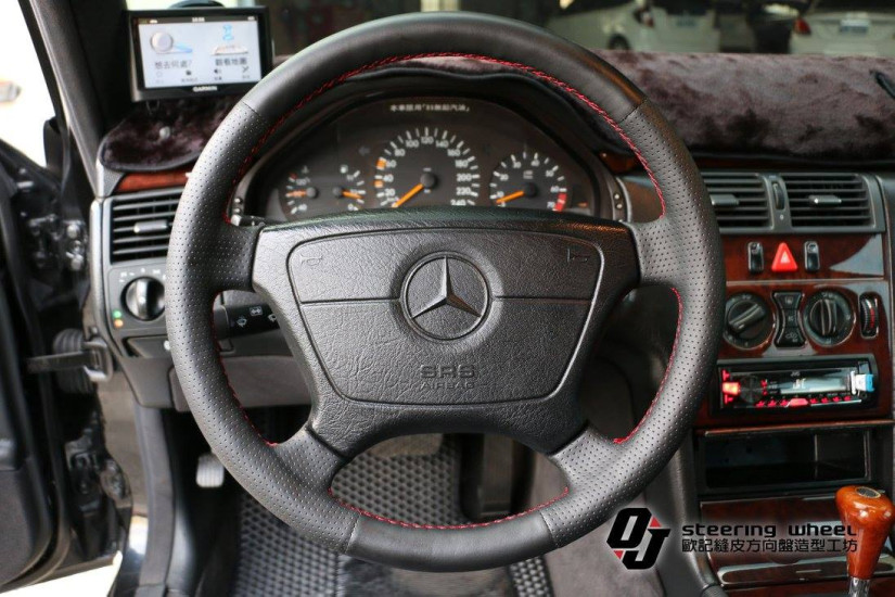 MERCEDES-BENZ 89