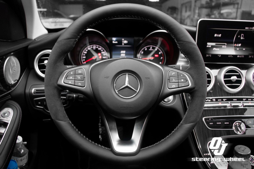 MERCEDES-BENZ 137