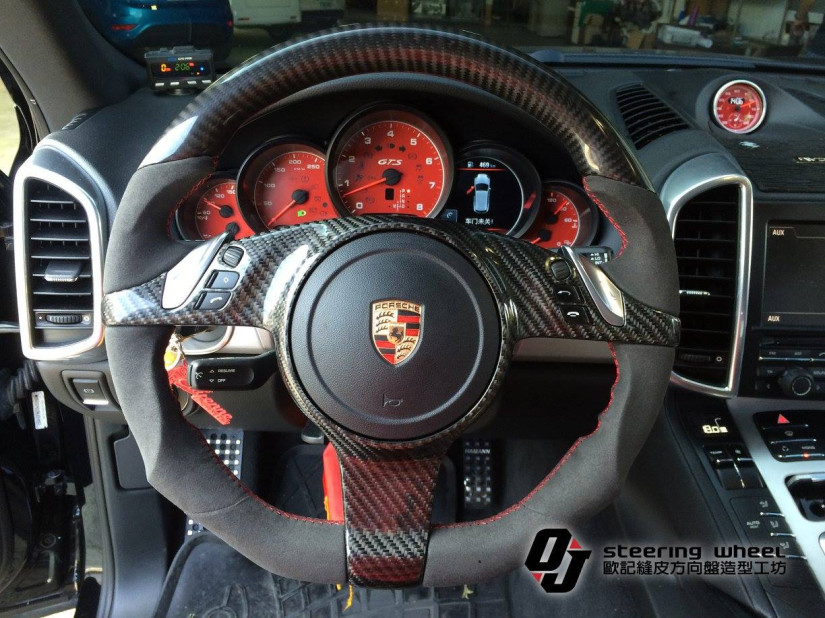 PORSCHE 16