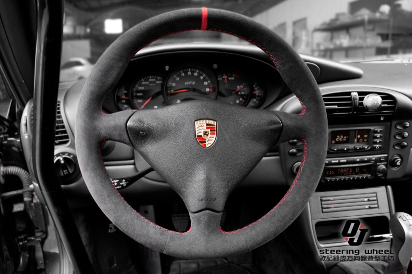 PORSCHE 28
