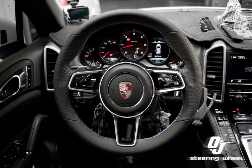 PORSCHE 44