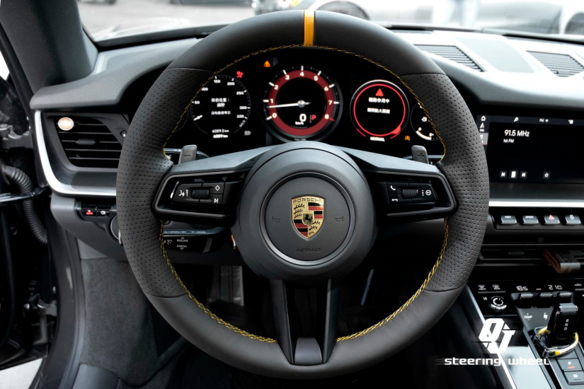 PORSCHE 66
