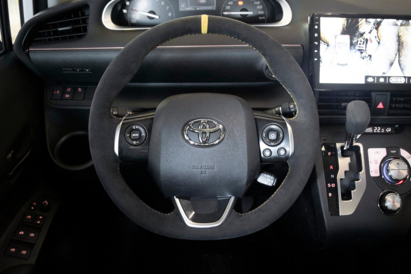 TOYOTA 180