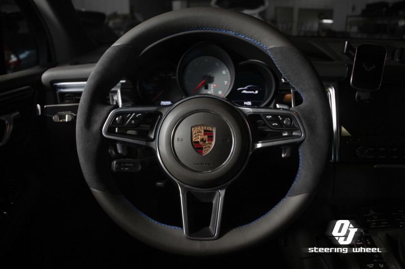 PORSCHE 76