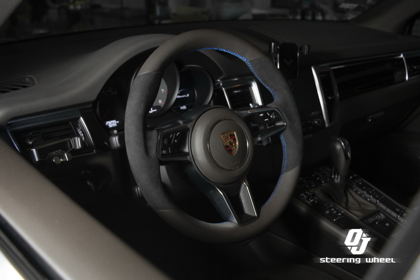 PORSCHE 76
