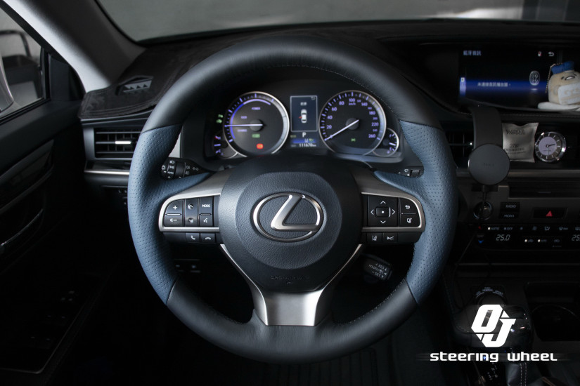 LEXUS 105
