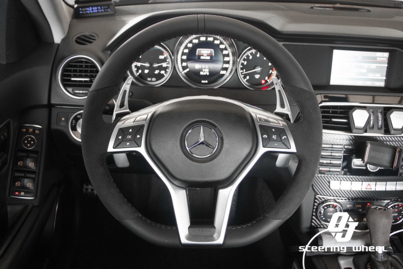 MERCEDES-BENZ 228