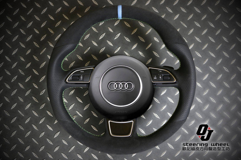 AUDI 13