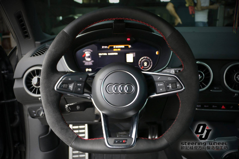 AUDI 15