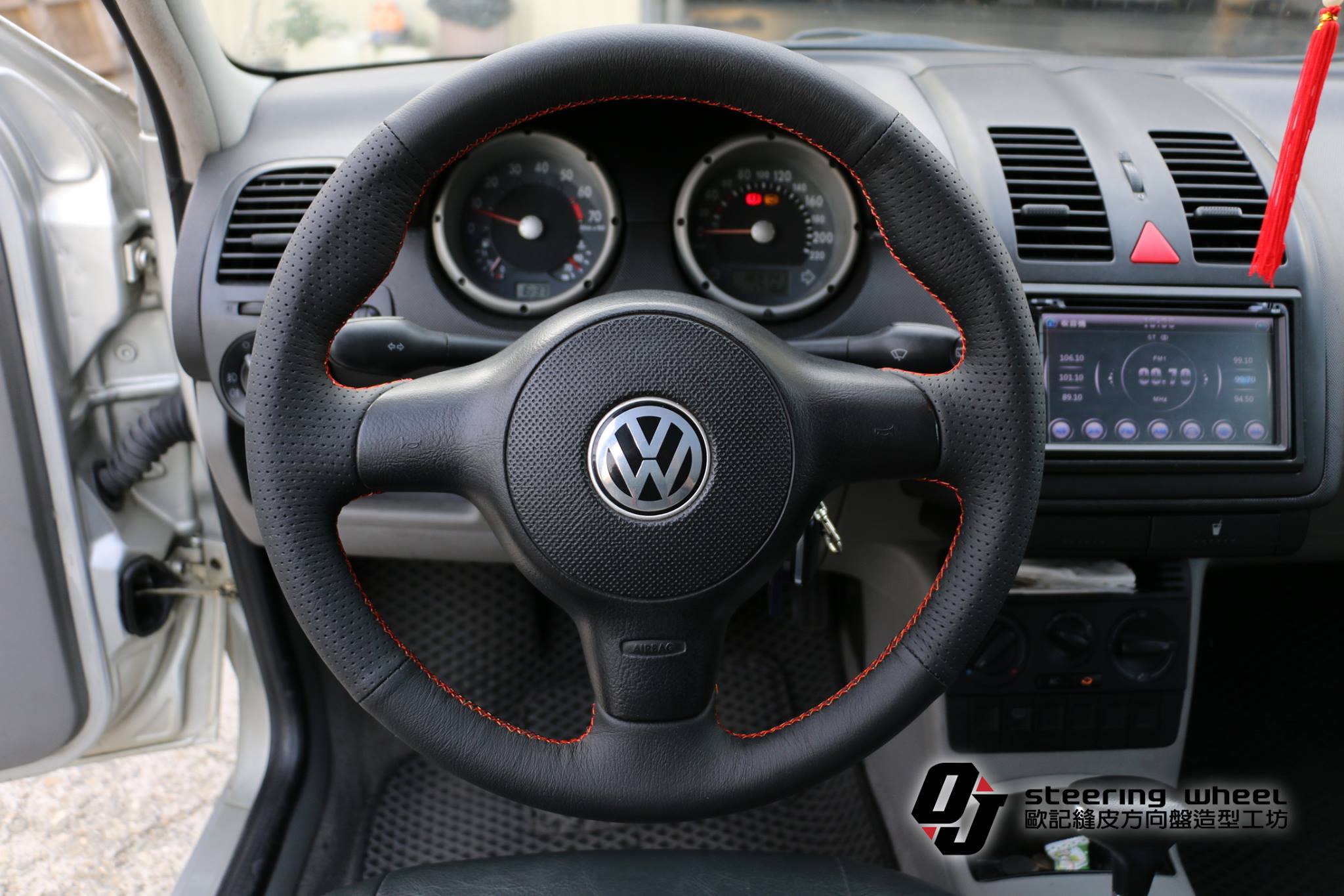 VOLKSWAGEN 02